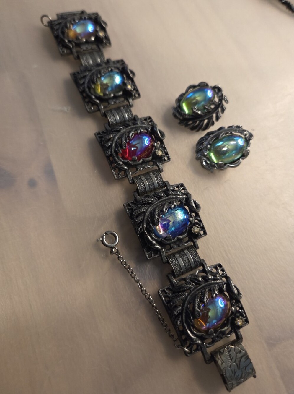 Vintage Iridescent Glass Cabochon Bracelet Earrings Set Silver Tone